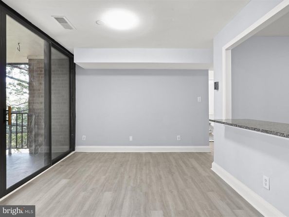 501 N Armistead Street N 302, Alexandria VA 22312