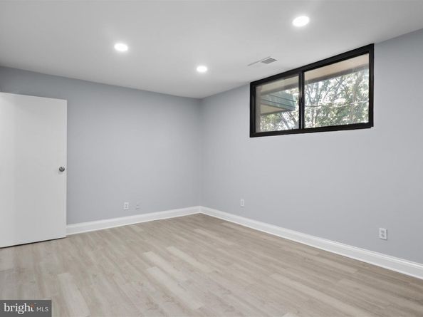 501 N Armistead Street N 302, Alexandria VA 22312