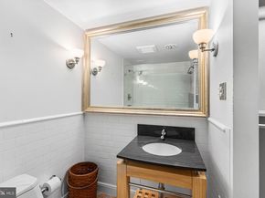 1919 Chestnut Street 202324, Philadelphia PA 19103