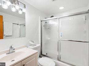 2101 Chestnut Street 1011, Philadelphia PA 19103