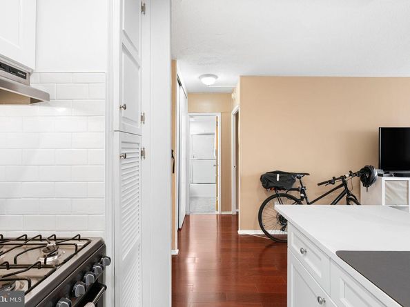 2101 Chestnut Street 1011, Philadelphia PA 19103