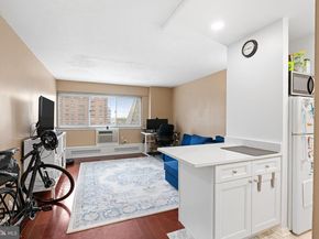 2101 Chestnut Street 1011, Philadelphia PA 19103