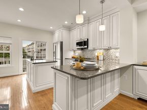 670 9TH Street SW, Washington DC 20024