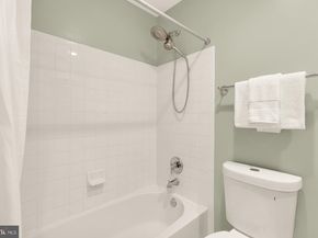 670 9TH Street SW, Washington DC 20024