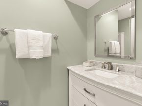 670 9TH Street SW, Washington DC 20024