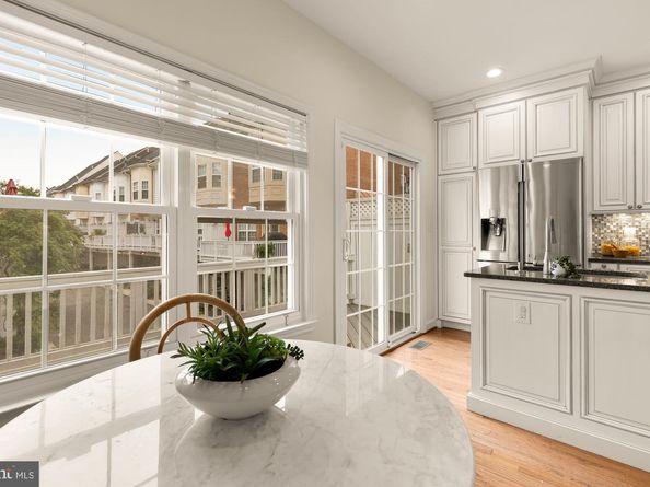 670 9TH Street SW, Washington DC 20024