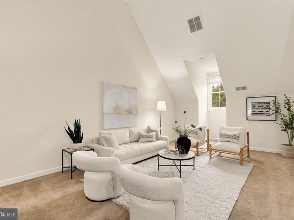 670 9TH Street SW, Washington DC 20024