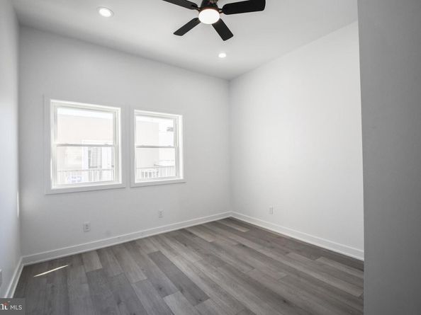 1721 S Orianna Street, Philadelphia PA 19148