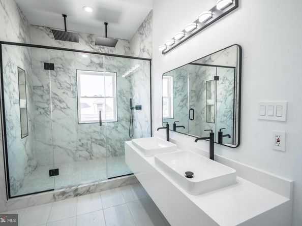 1721 S Orianna Street, Philadelphia PA 19148