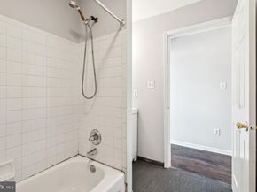 1805 W Montgomery Avenue, Philadelphia PA 19121