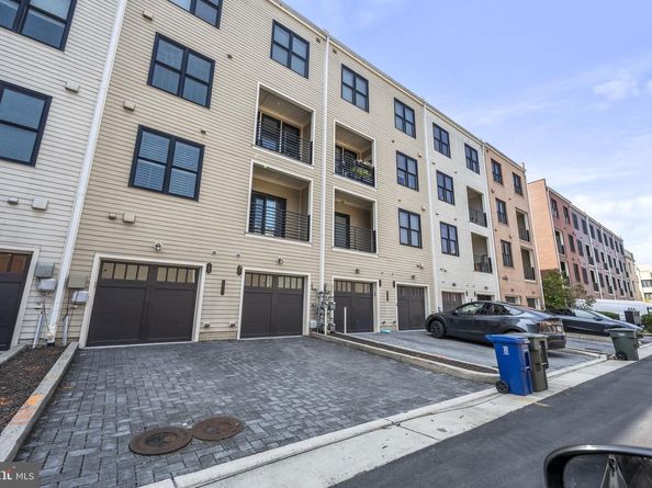 1907 Richmond Highway 101, Alexandria VA 22301