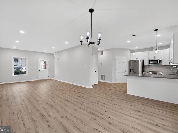 1992 Retta Gilliam Court SE, Washington DC 20020