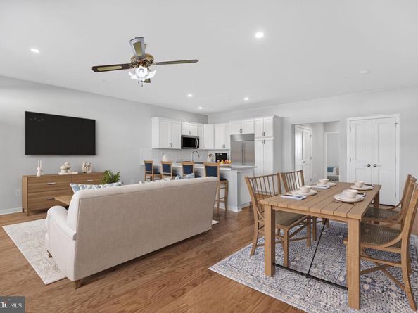 10 Ivy Lane, Levittown PA 19055