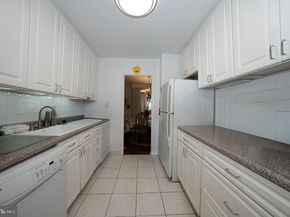 1901 John F Kennedy Boulevard 2420, Philadelphia PA 19103
