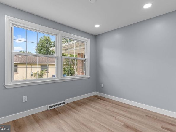 8004 Anderson Street, Philadelphia PA 19118