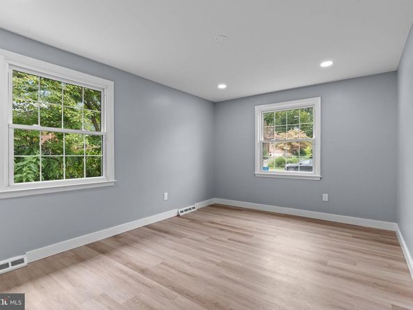 8004 Anderson Street, Philadelphia PA 19118