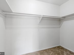 204 Park Terrace Court SE 25, Vienna VA 22180