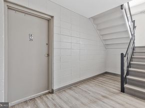204 Park Terrace Court SE 25, Vienna VA 22180