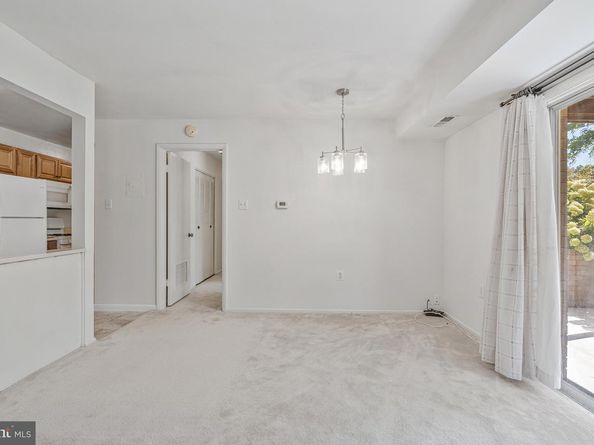 204 Park Terrace Court SE 25, Vienna VA 22180