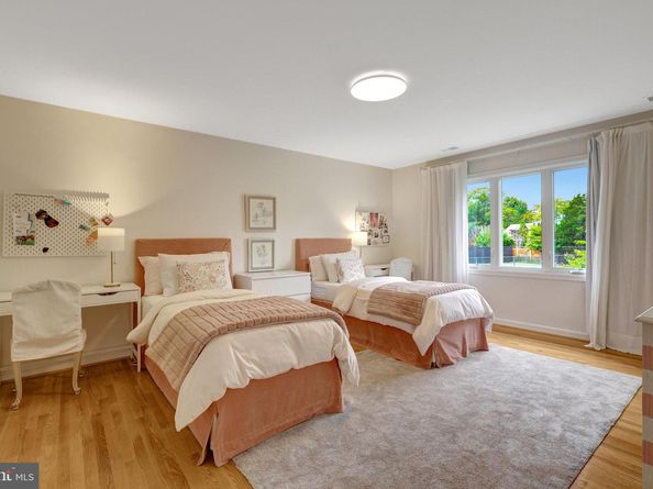 6305 Dunaway Court, Mclean VA 22101
