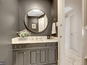 6305 Dunaway Court, Mclean VA 22101