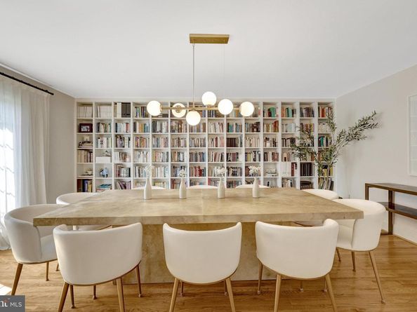 6305 Dunaway Court, Mclean VA 22101