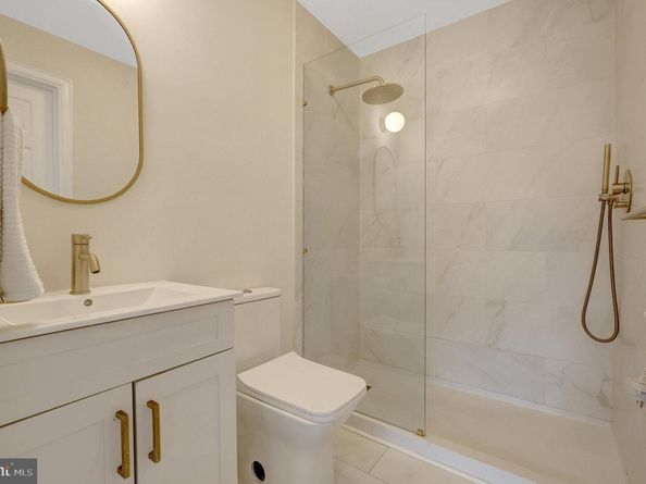 6305 Dunaway Court, Mclean VA 22101