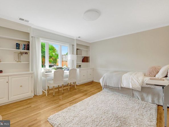 6305 Dunaway Court, Mclean VA 22101