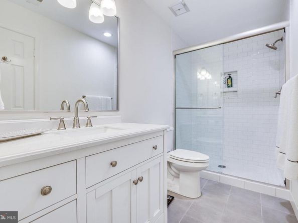 6305 Dunaway Court, Mclean VA 22101