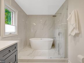 6305 Dunaway Court, Mclean VA 22101