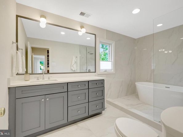 6305 Dunaway Court, Mclean VA 22101