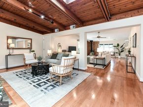 2914 Meadow View Road, Falls Church VA 22042
