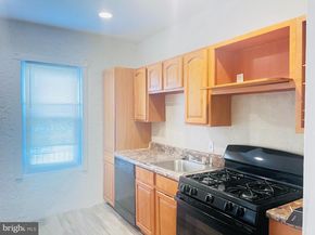 6638 Ross Street, Philadelphia PA 19119