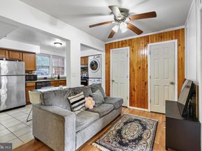 1048 Margate Court, Sterling VA 20164