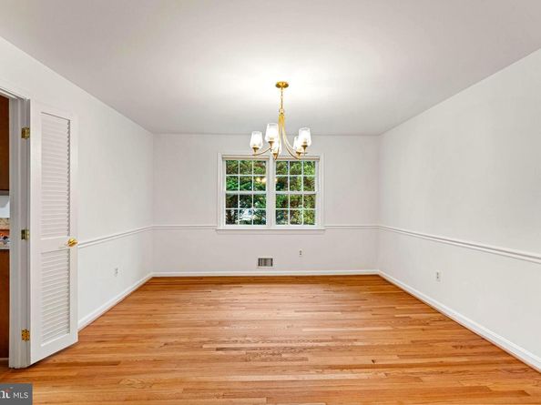 1116 Randolph Road, Mclean VA 22101