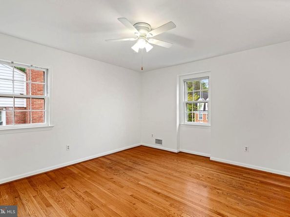 1116 Randolph Road, Mclean VA 22101