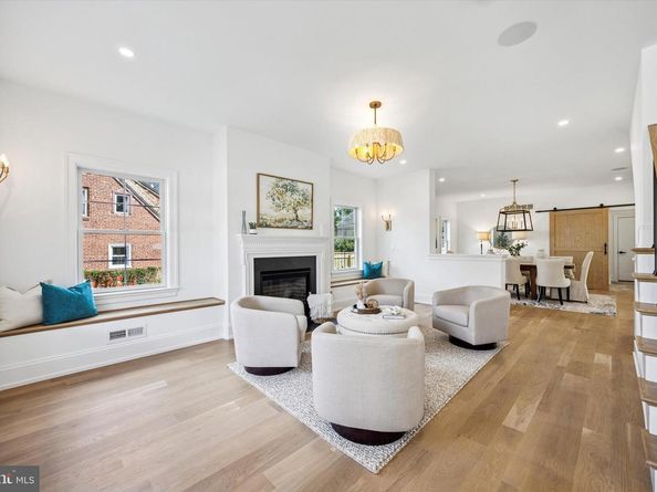 412 E Jefferson, Media PA 19063