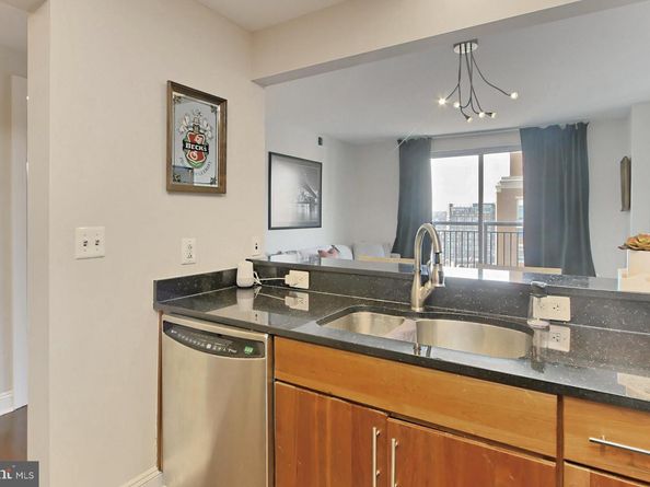 2050 Jamieson Avenue 1409, Alexandria VA 22314