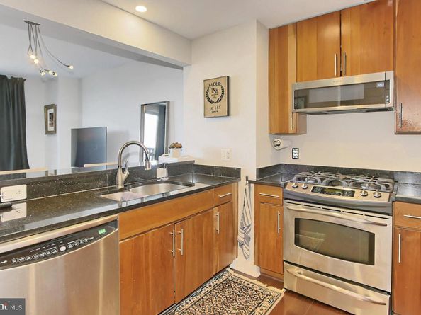 2050 Jamieson Avenue 1409, Alexandria VA 22314