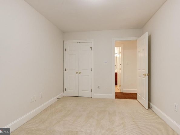 2035 Mayfair Mclean Court, Falls Church VA 22043