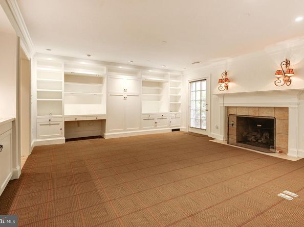 2035 Mayfair Mclean Court, Falls Church VA 22043