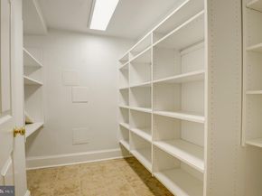2035 Mayfair Mclean Court, Falls Church VA 22043