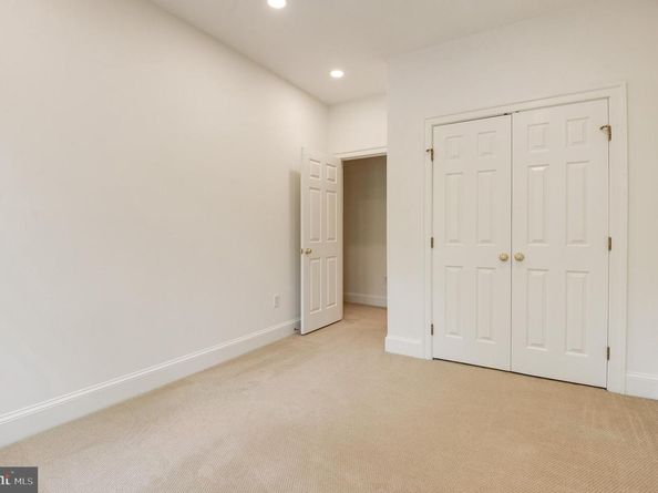2035 Mayfair Mclean Court, Falls Church VA 22043