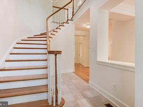 2035 Mayfair Mclean Court, Falls Church VA 22043