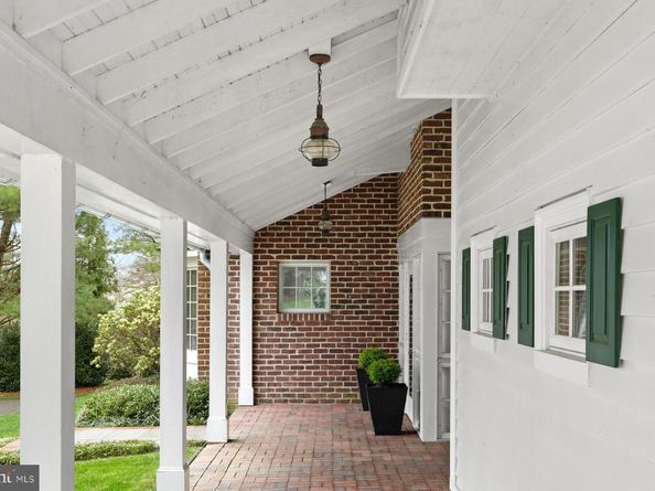 7292 Mill Spring Drive, Ambler PA 19002
