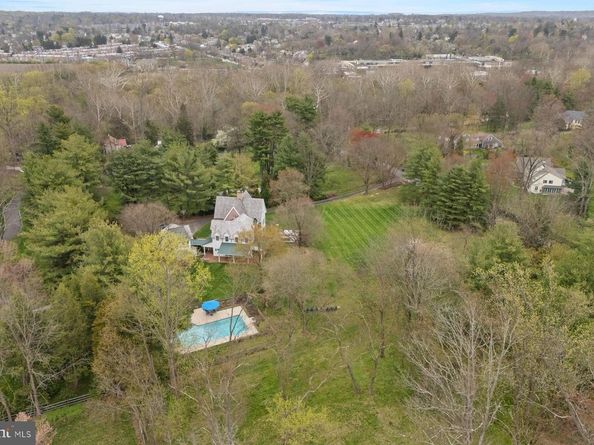 7292 Mill Spring Drive, Ambler PA 19002