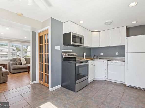 513 Corinthian Avenue, Hatboro PA 19040