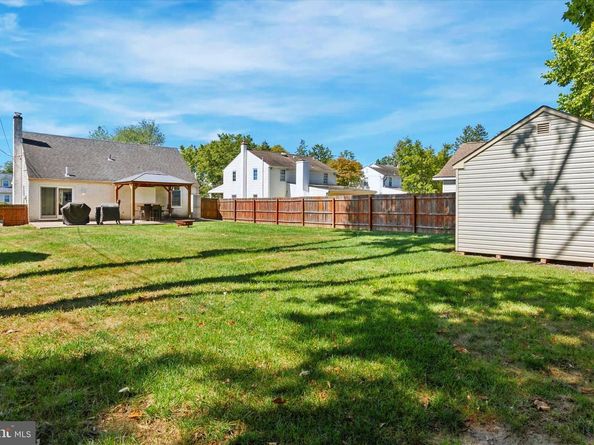 513 Corinthian Avenue, Hatboro PA 19040