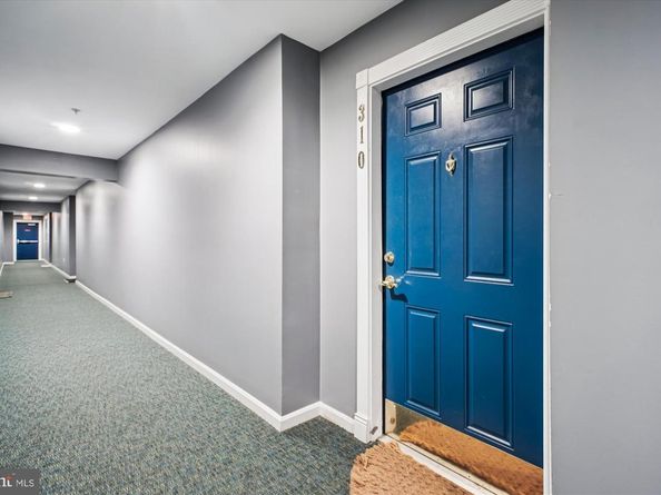 2663 Manhattan Place 310, Vienna VA 22180