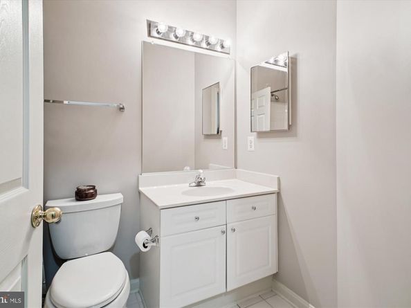 2663 Manhattan Place 310, Vienna VA 22180